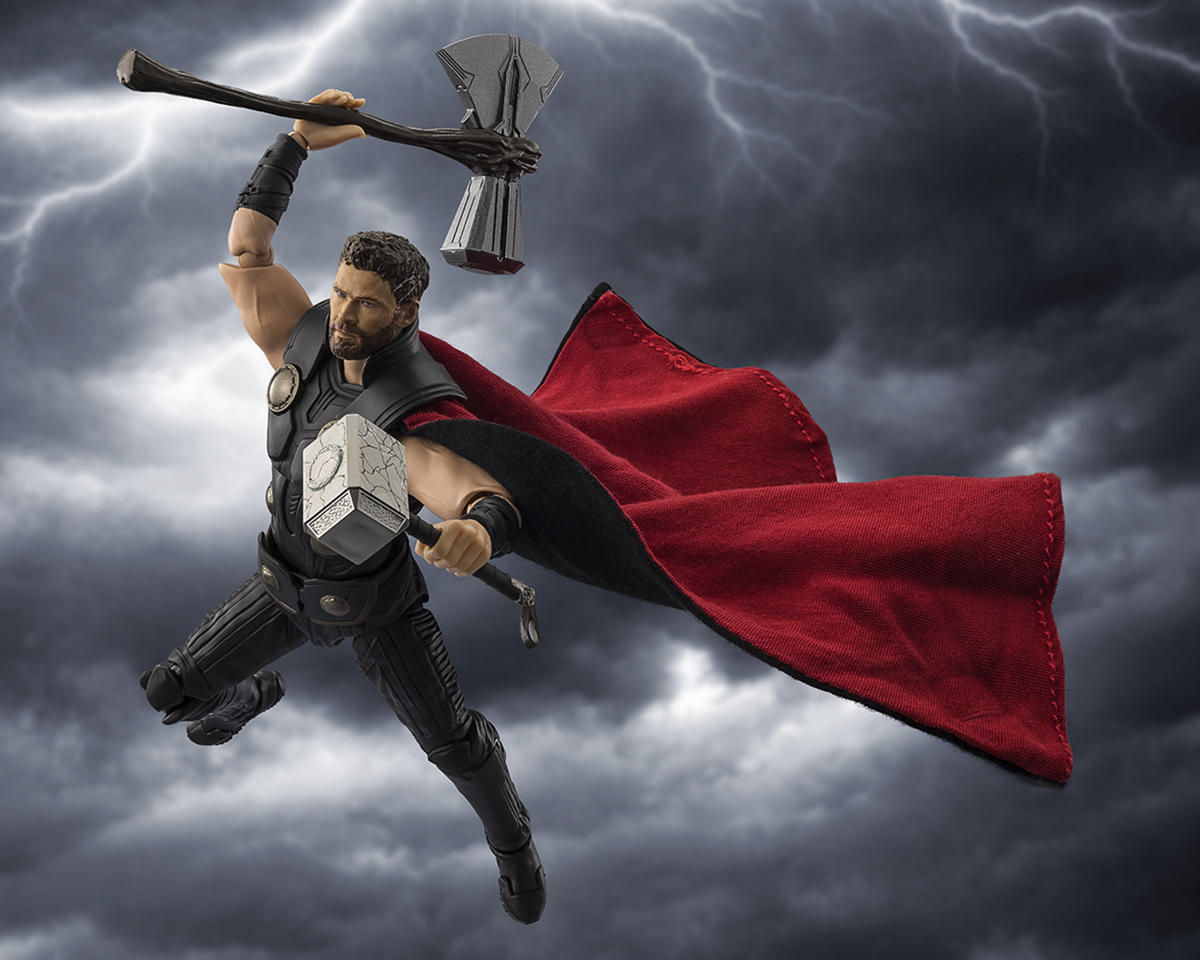 Bandai S.H. Figuarts Thor "Marvel Avengers: Doomsday" Action Figure