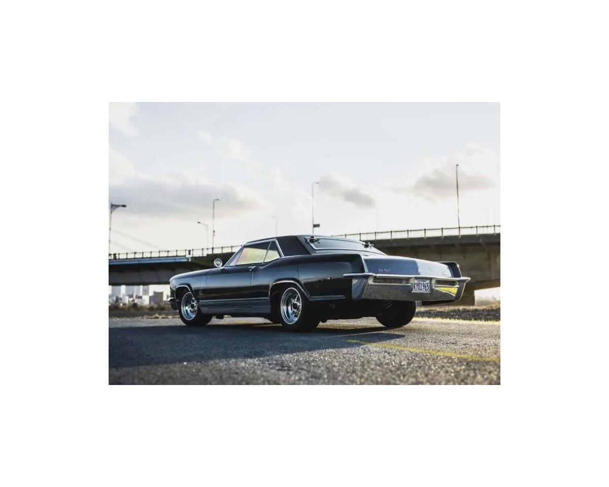 Kyosho EP Fazer Mk2 FZ02L 1965 Buick ReadySet Riviera (Regal Black)