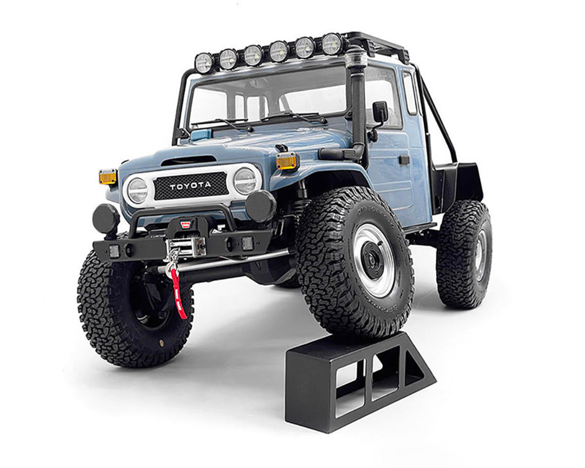 RC4WD Vanquish VS4-10 Classic Front Steel Bumper