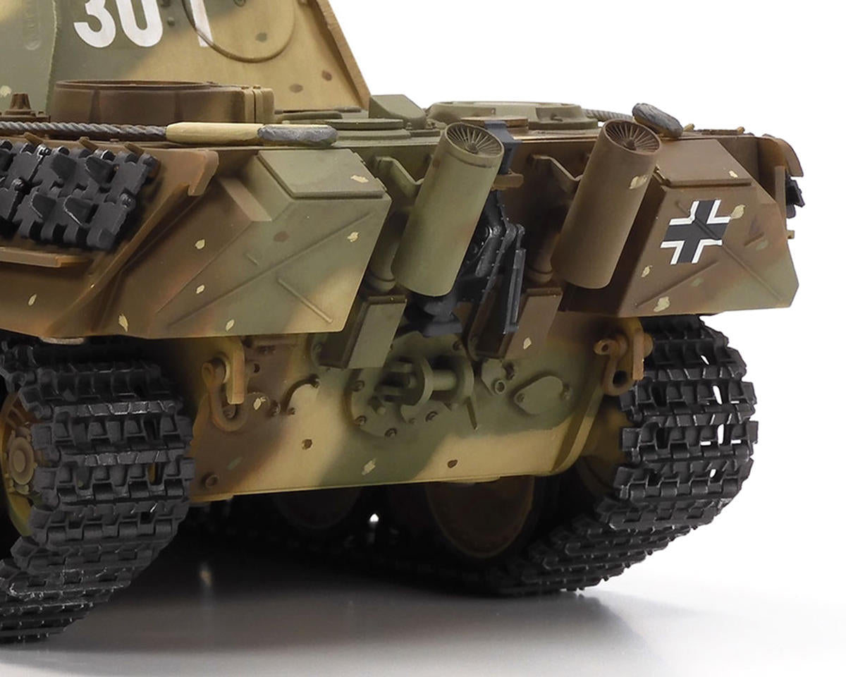 Tamiya 1/35 German Panther Type G Late Version Radio Control Tank Kit