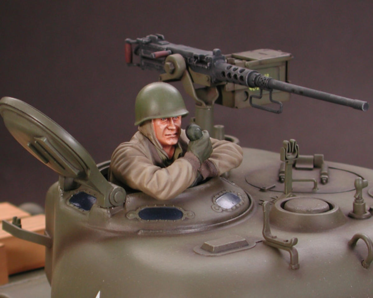 Tamiya 1/16 M4 Sherman 105mm Howitzer "Full Option" Radio Control Tank Kit
