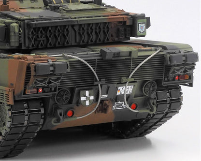 Tamiya 1/16 German Leopard 2 A7V Scale Electric RC Tank Kit (Full Option)