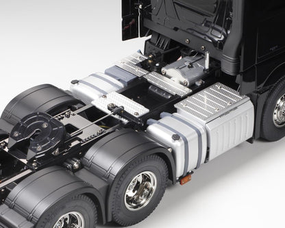 Tamiya 1/14 Mercedes-Benz Actros 3363 Semi Truck Kit (GigaSpace)